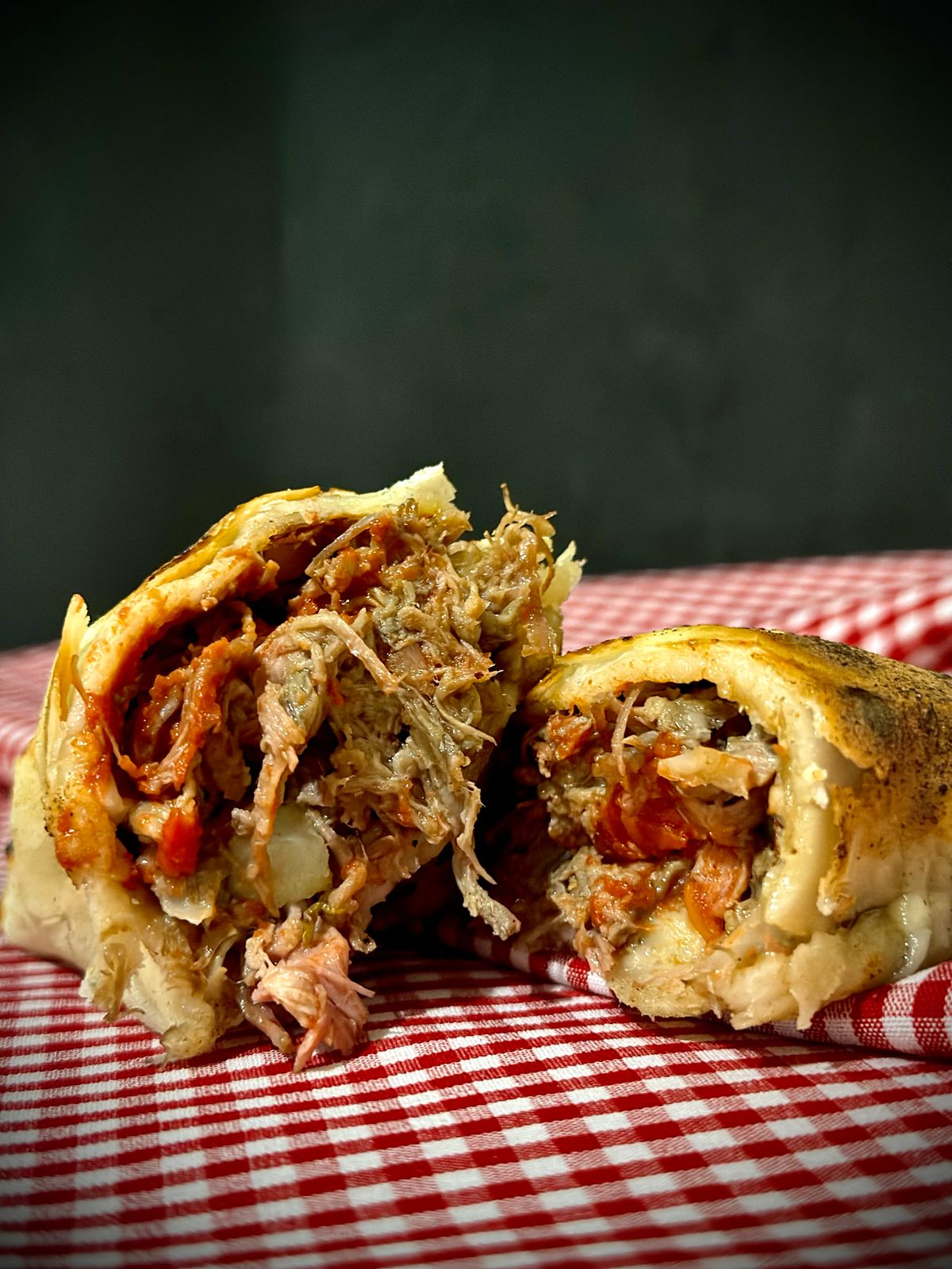 Empanada de Carne Desmechada en su Jugo